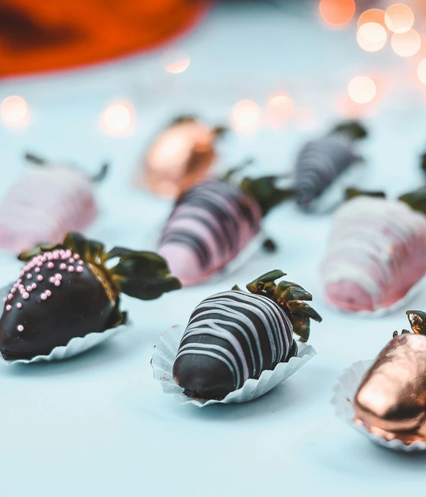 Easy Elegant Party Food - Chocolate-dipped Strawberries