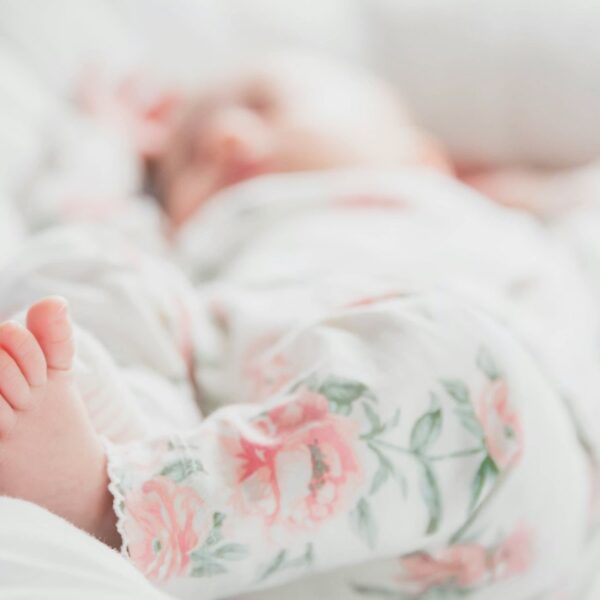 How To Share Your Baby News