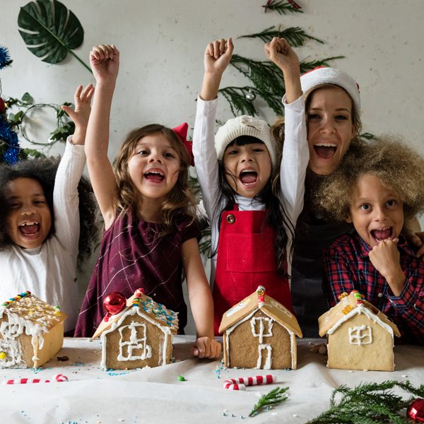 Christmas Party - Gingerbread House Decorating Party